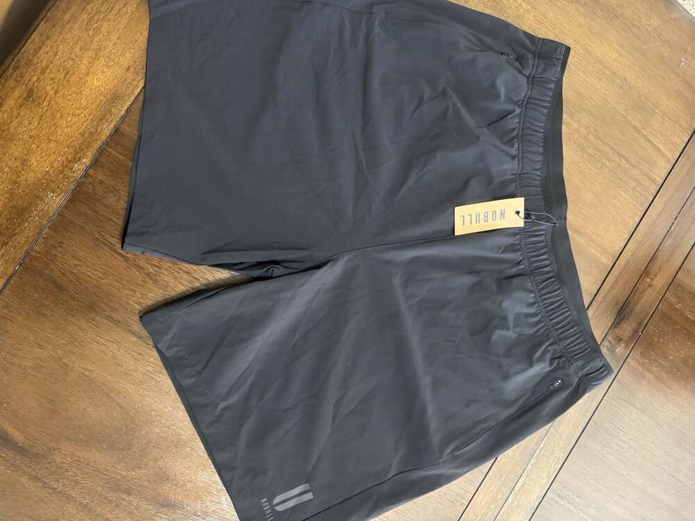Nobull Unlined 8 Short Size XL Black